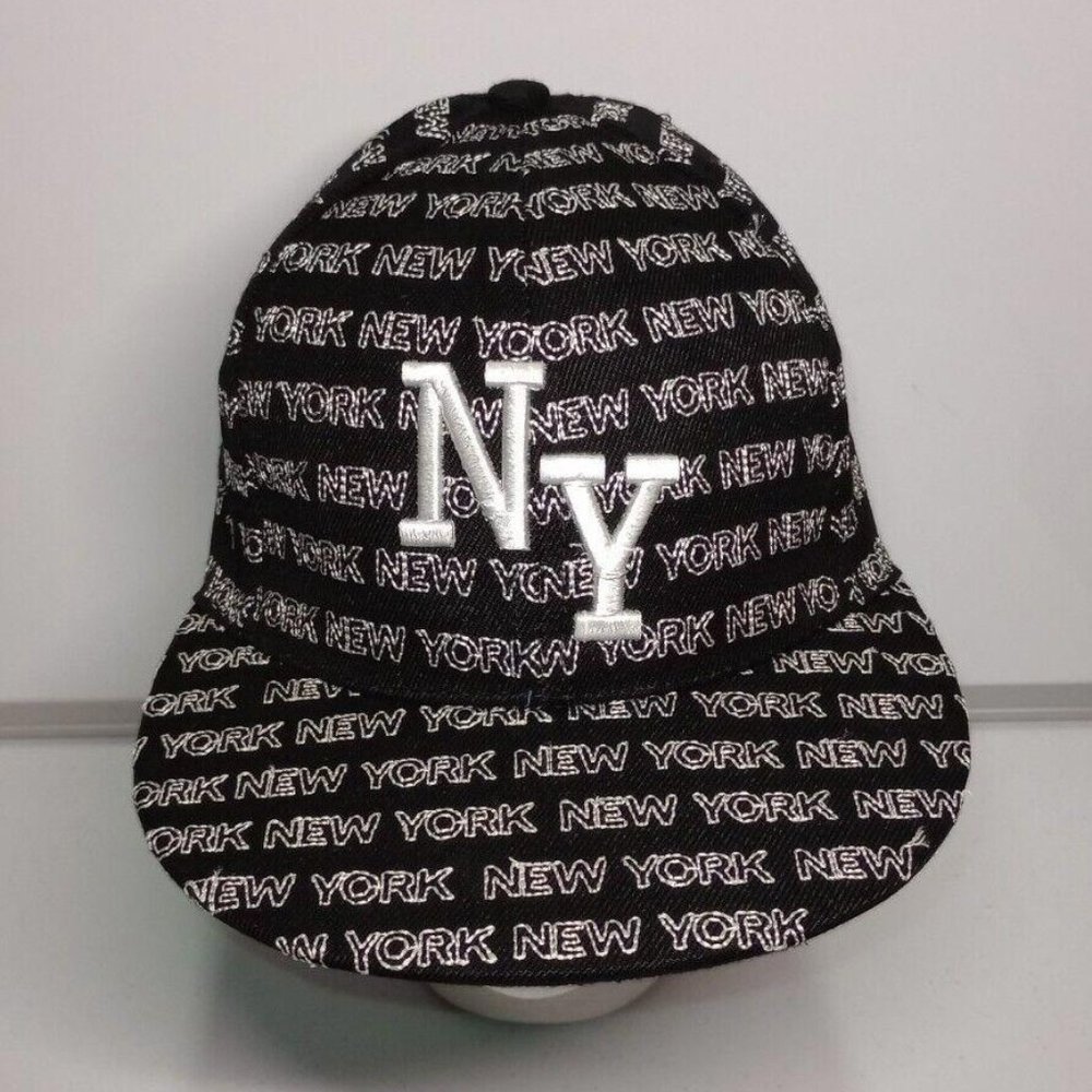 New York Yeshi Caps Embroidered Black & White Fitted Size 7 Baseball Style Hat
